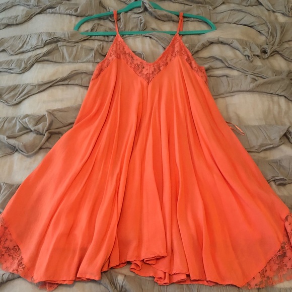 Orange dress - Picture 2 of 3